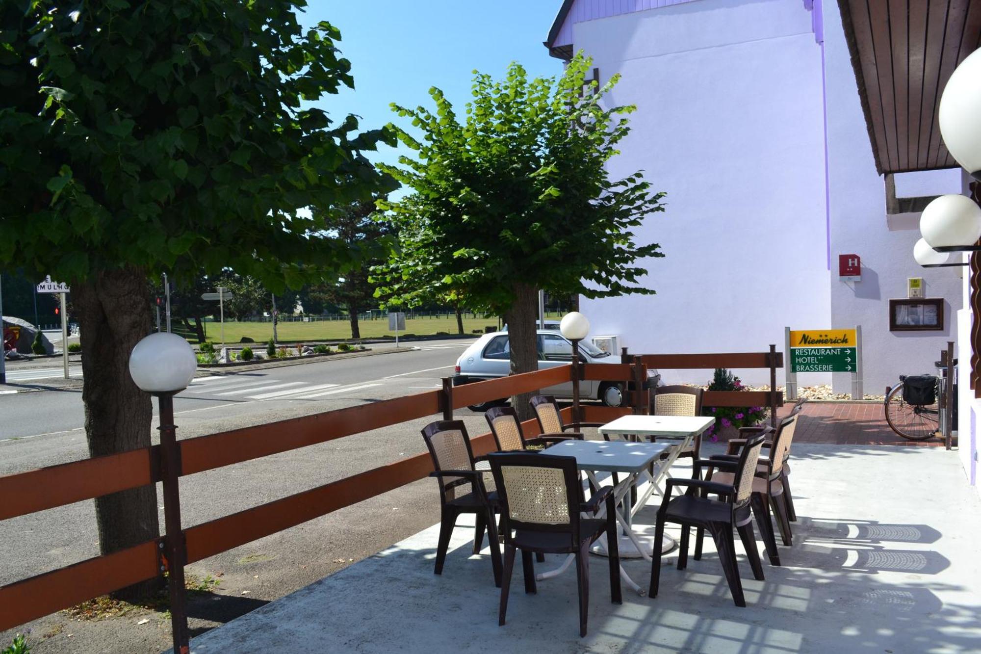 Hotel Restaurant Niemerich Pulversheim Luaran gambar