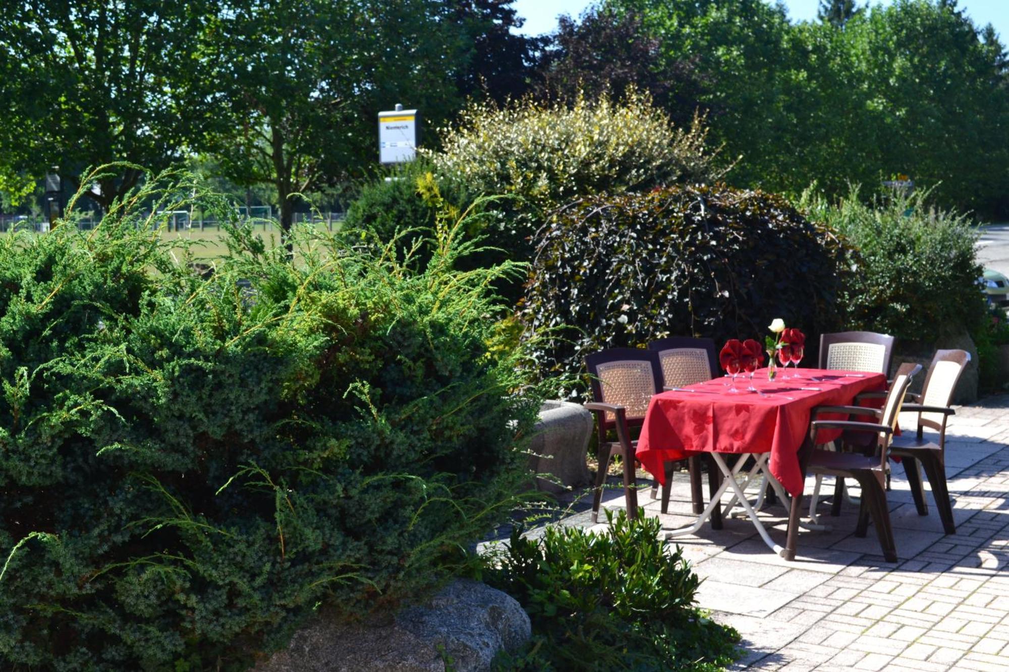 Hotel Restaurant Niemerich Pulversheim Luaran gambar